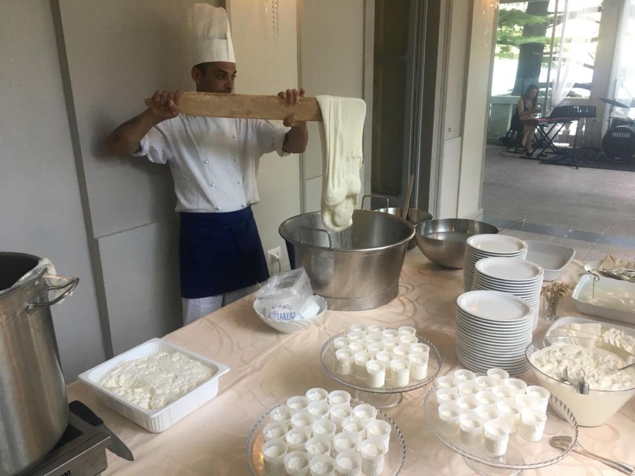 Boutique Hotel Villa Giulia Valmadrera Luaran gambar
